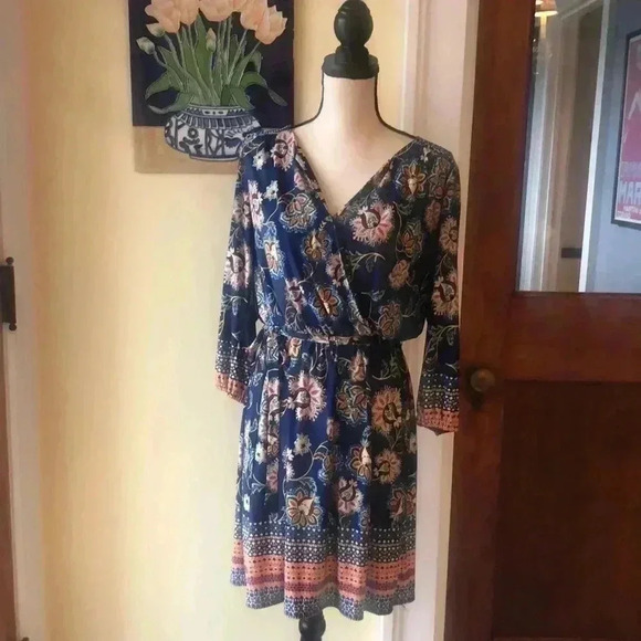 Luxology | Boho/Floral Print Faux Wrap Dress w/Belt - Picture 1 of 6